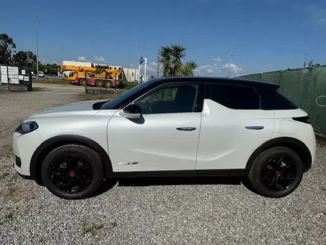 Usado DS Automobiles DS3 Crossback Performance 110 HP (80 kW) 2021 Branco SUV