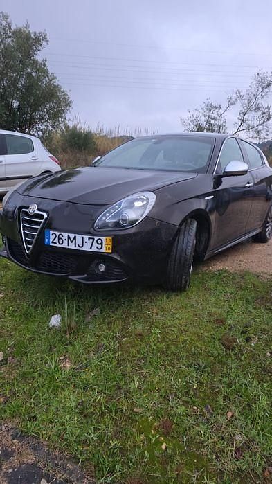 Usado 2011 Alfa Romeo Giulietta Sedan | € 5.750 (Preço justo) - Imagem 1/4