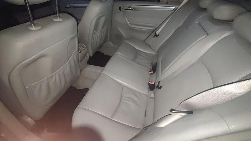 Usado 2001 Mercedes C220 Sedan | € 5.000 (Preço elevado) - Imagem 1/4