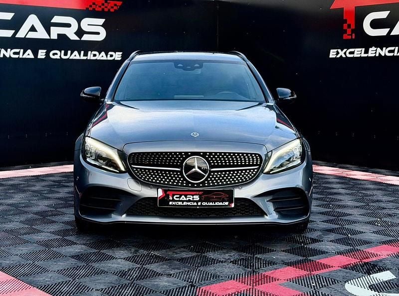 Usado Mercedes C300 AMG line 306 HP (225 kW) 2020 Cinza Sedan