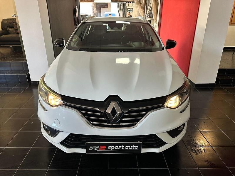 Usado Renault Mégane GrandTour Intens 110 HP (80 kW) 2018 Branco Carrinha