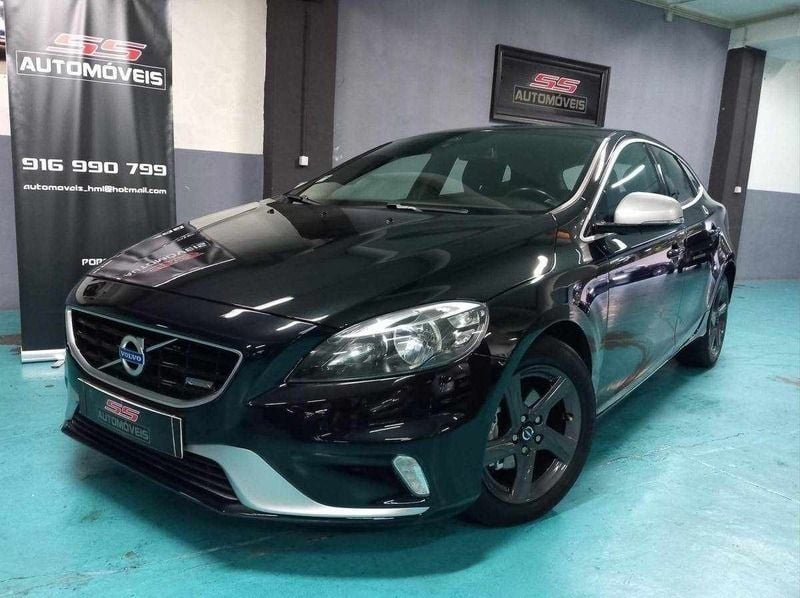 Preto (metalizado) Usado 2014 Volvo V40 R-Design Momentum Carrinha | € 12.450 (Preço elevado) - Imagem 1/4