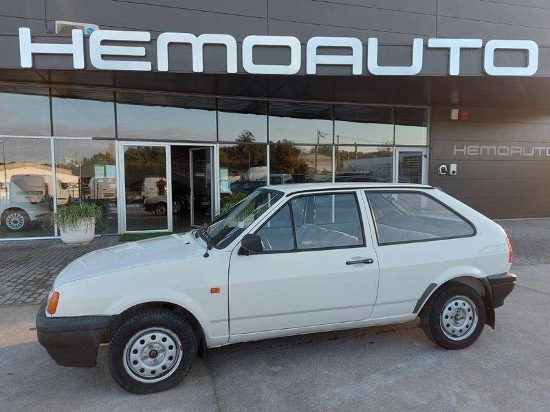 Branco Usado 1994 VW Polo Coupé | € 5.990 - Imagem 1/4