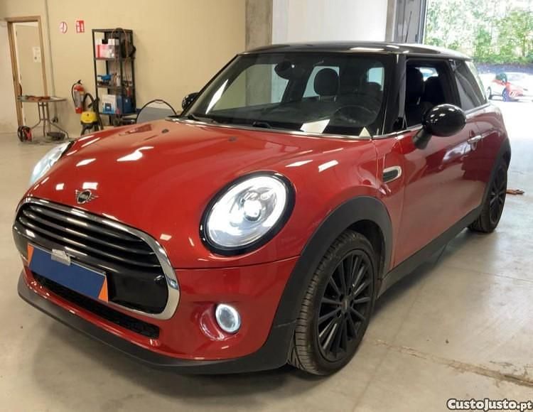 Vermelho Usado 2015 Mini Cooper D Citadino | € 12.600 (Preço justo) - Imagem 1/1