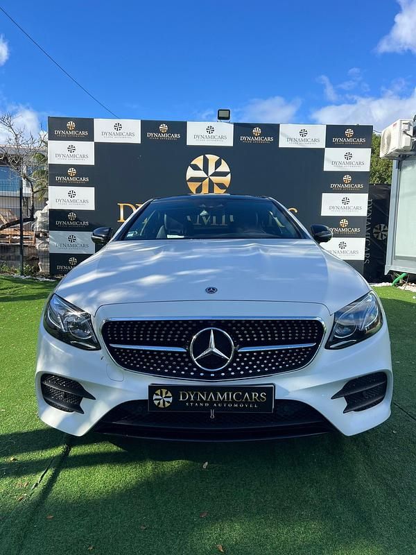 Usado Mercedes E220 AMG line 194 HP (142 kW) 2018 Branco Coupé