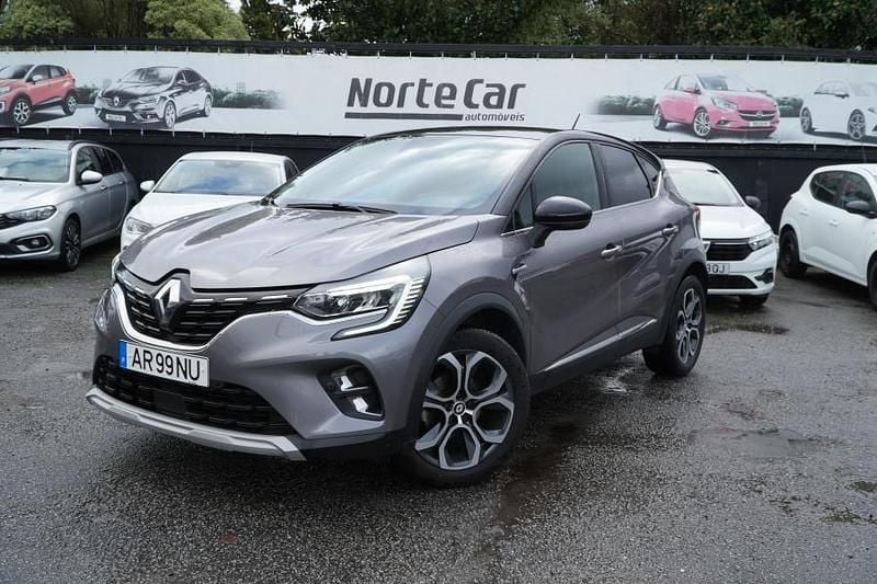 Cinzento Usado 2022 Renault Captur Intens SUV | € 15.250 (Bom preço) - Imagem 1/4