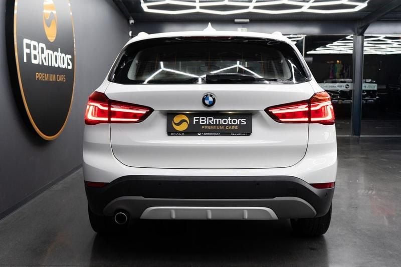 Usado BMW X1 Sport Line 150 HP (110 kW) 2017 Branco SUV