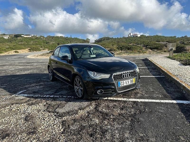 Usado Audi A1 Sport 105 HP (77 kW) 2010 Citadino