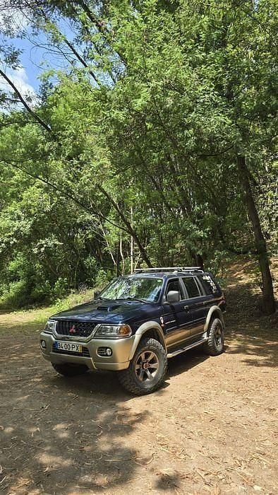 Usado 2000 Mitsubishi Pajero SUV | € 9.500 - Imagem 1/4