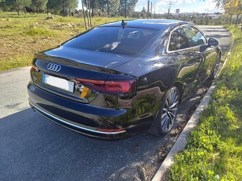 Usado Audi A5 190 HP (139 kW) 2018 Preto Coupé