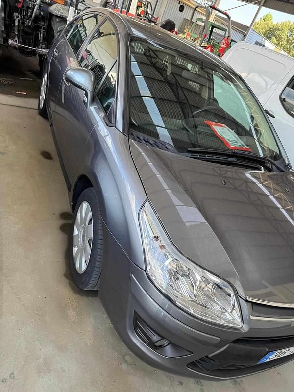 Usado Citroën C4 109 HP (80 kW) 2009 Cinzento Citadino