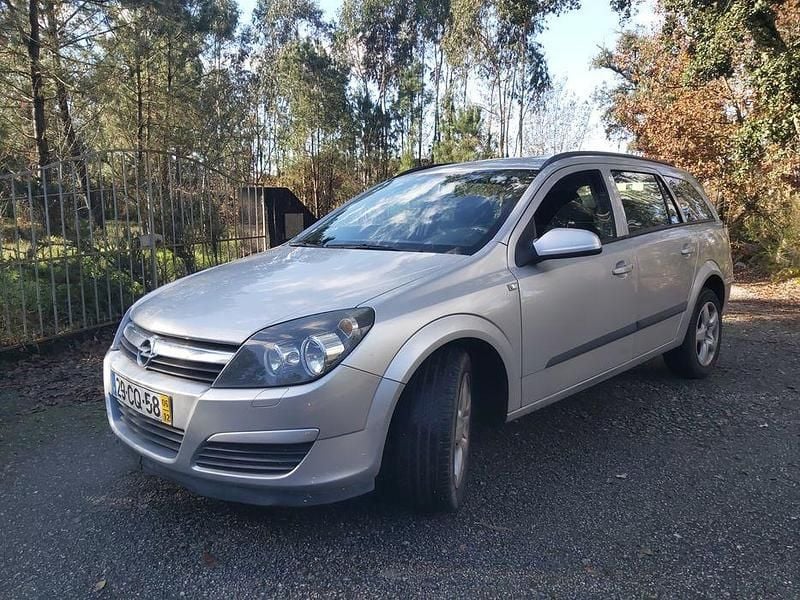 Usado 2006 Opel Astra Sedan | € 3.750 (Preço justo) - Imagem 1/4