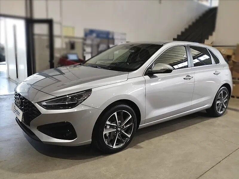 Cinza Usado 2024 Hyundai i30 Style | € 21.990 (Preço justo) - Imagem 1/4