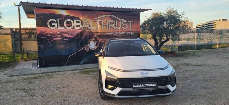 Branco Novo 2024 Hyundai Bayon Premium SUV | € 24.700 - Imagem 1/4