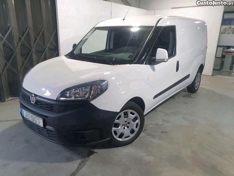 Usado Fiat Doblò 120 HP (88 kW) 2021 Branco Monovolume