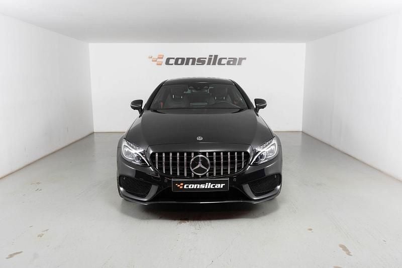 Preto Usado 2018 Mercedes C43 AMG AMG Coupé | € 47.980 - Imagem 1/4