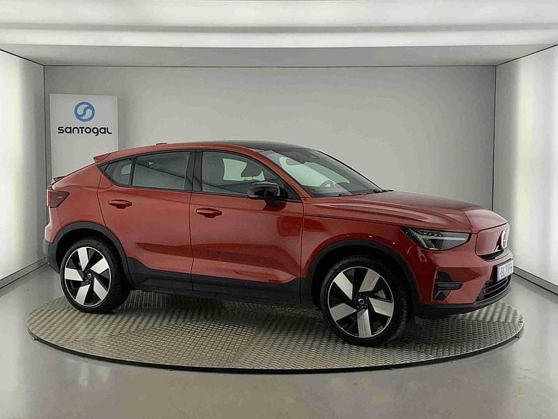 Vermelho Usado 2024 Volvo EC40 Plus SUV | € 44.490 (Bom preço) - Imagem 1/4