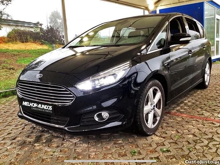 Preto Usado 2015 Ford S-MAX Titanium Monovolume | € 16.750 (Preço justo) - Imagem 1/1