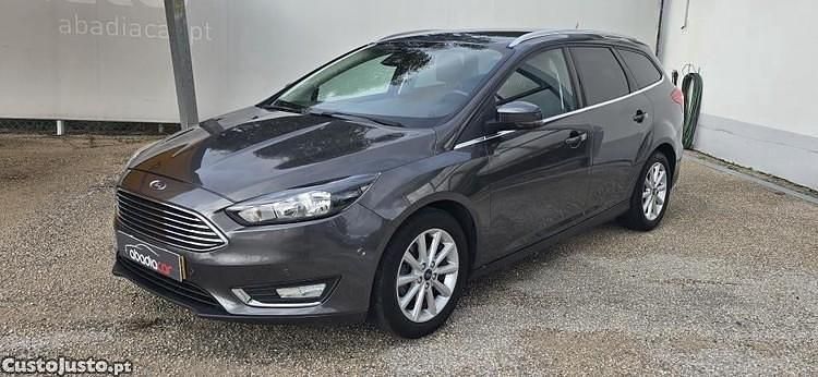 Usado Ford Focus Titanium 120 HP (88 kW) 2018 Branco Carrinha