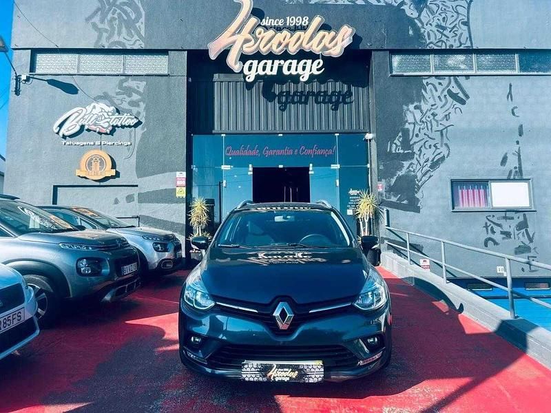 Cinzento Usado 2019 Renault Clio IV Carrinha | € 12.900 (Preço justo) - Imagem 1/4