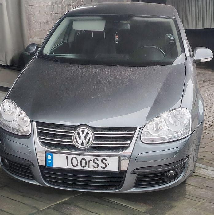 Usado 2010 VW Jetta Sedan | € 4.200 (Super Preço) - Imagem 1/4