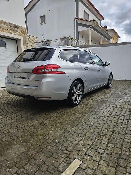 Usado 2015 Peugeot 308 SW Carrinha | € 11.000 (Preço justo) - Imagem 1/4