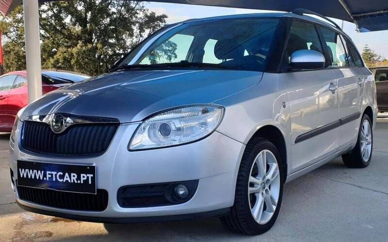 Cinzento Usado 2009 Skoda Fabia Sport Carrinha | € 6.990 (Preço elevado) - Imagem 1/4