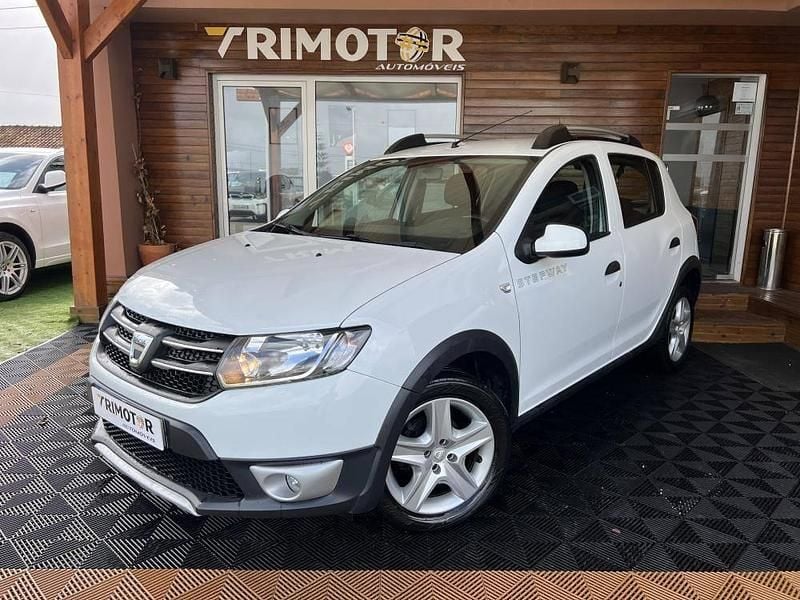 Usado Dacia Sandero 90 HP (66 kW) 2016 Branco