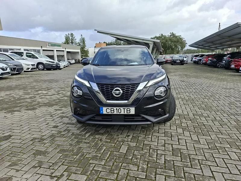 Usado Nissan Juke Acenta 114 HP (83 kW) 2021 Preto SUV