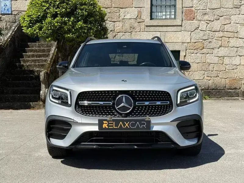 Usado Mercedes GLB200 AMG line 150 HP (110 kW) 2021 Cinzento SUV