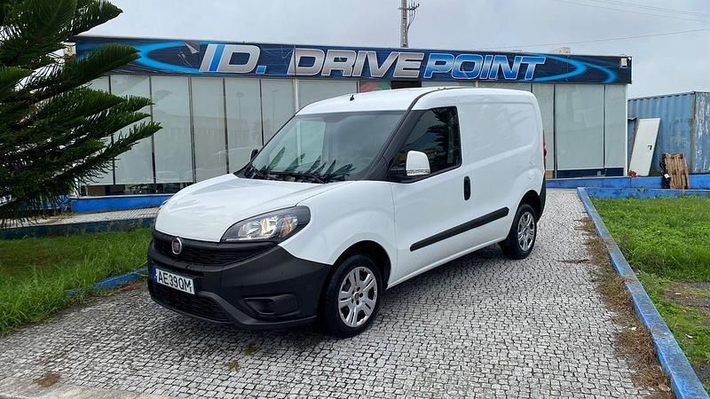 Usado Fiat Doblò 95 HP (69 kW) 2020 Branco Monovolume