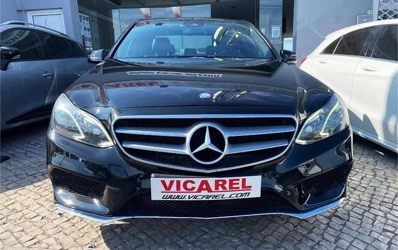 Usado Mercedes E250 204 HP (150 kW) 2015 Preto Sedan