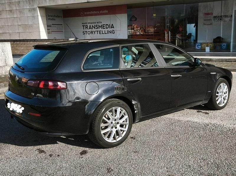 Usado Alfa Romeo 159 150 HP (110 kW) 2007 Preto Carrinha