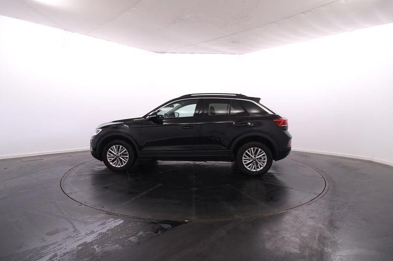 Usado VW T-Roc 110 HP (80 kW) 2023 Preto SUV