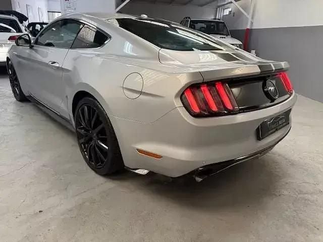 Usado Ford Mustang 314 HP (230 kW) 2017 Cinza antracite Coupé
