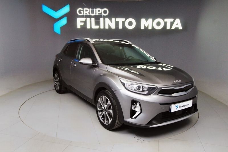 Cinzento Usado 2024 Kia Stonic SUV | € 19.140 (Preço elevado) - Imagem 1/1
