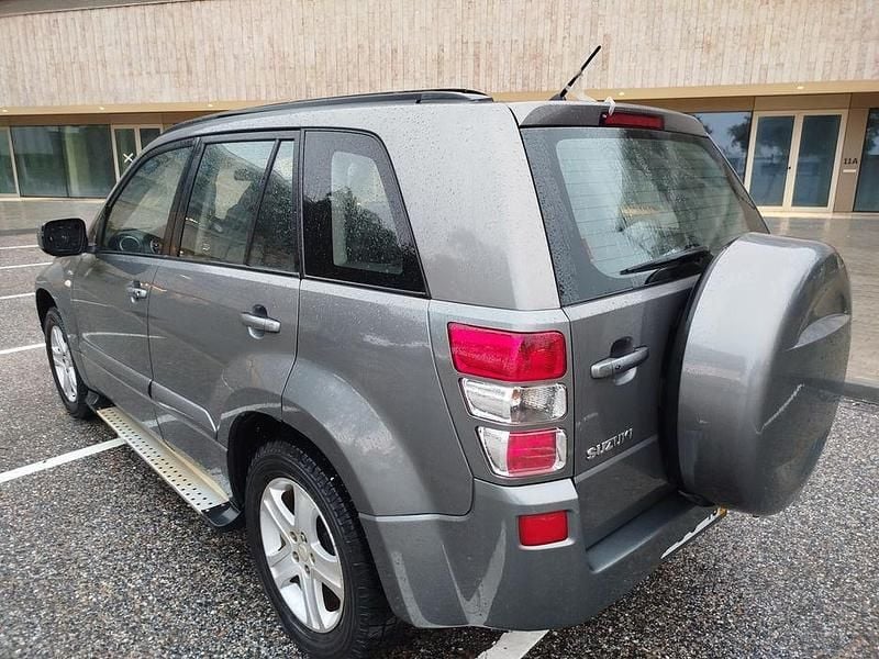 Usado Suzuki Vitara Sport 130 HP (95 kW) 2007 Sedan