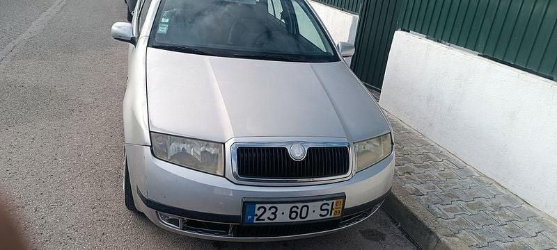 Usado 2001 Skoda Fabia Sedan | € 1.150 (Preço justo) - Imagem 1/4