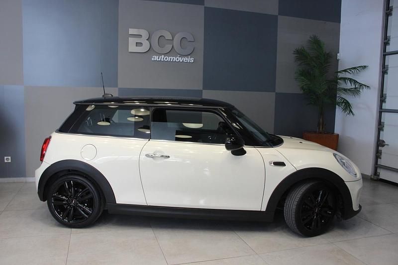 Usado Mini Cooper 116 HP (85 kW) 2017 Outra Citadino