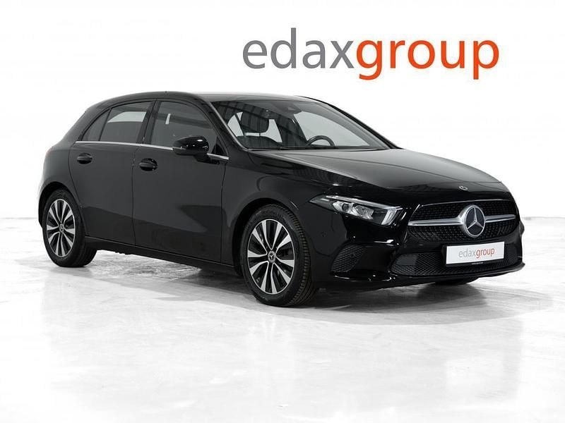 Preto Usado 2021 Mercedes A180 Style Sedan | € 24.990 - Imagem 1/4