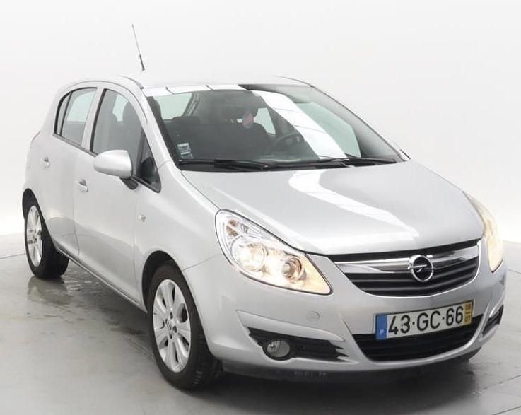 Usado 2008 Opel Corsa Sedan | € 3.799 (Preço justo) - Imagem 1/4