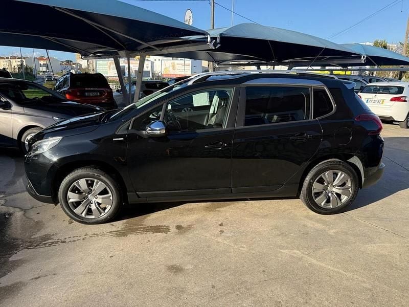 Preto Usado 2018 Peugeot 2008 Style SUV | € 10.990 (Preço justo) - Imagem 1/4