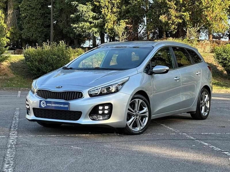 Cinzento Usado 2017 Kia Ceed Sportswagon Carrinha | € 14.790 - Imagem 1/4