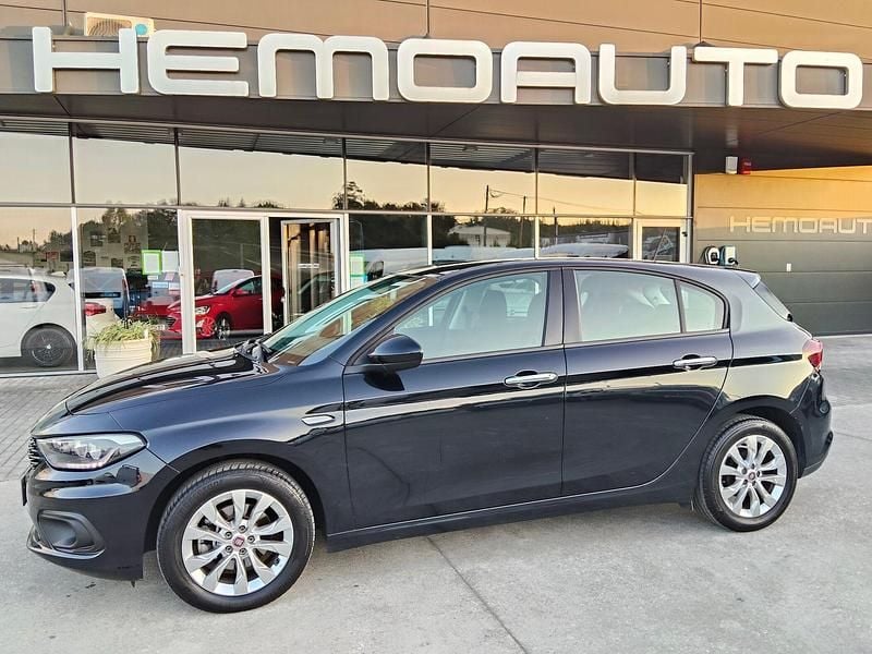 Preto Usado 2019 Fiat Tipo Easy Sedan | € 13.990 (Preço justo) - Imagem 1/4
