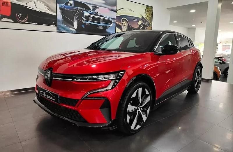 Vermelho Usado 2023 Renault Mégane Techno SUV | € 26.500 (Bom preço) - Imagem 1/4