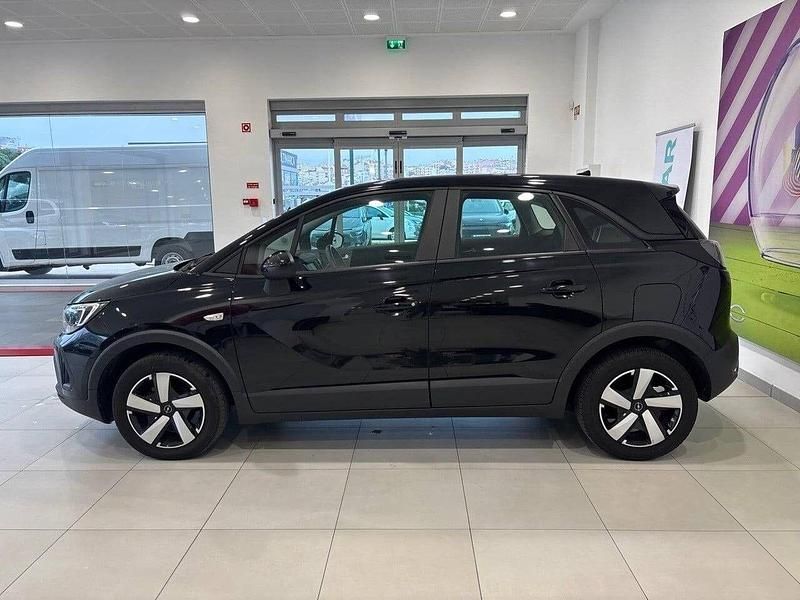 Usado Opel Crossland X Edition 110 HP (80 kW) 2023 Preto SUV