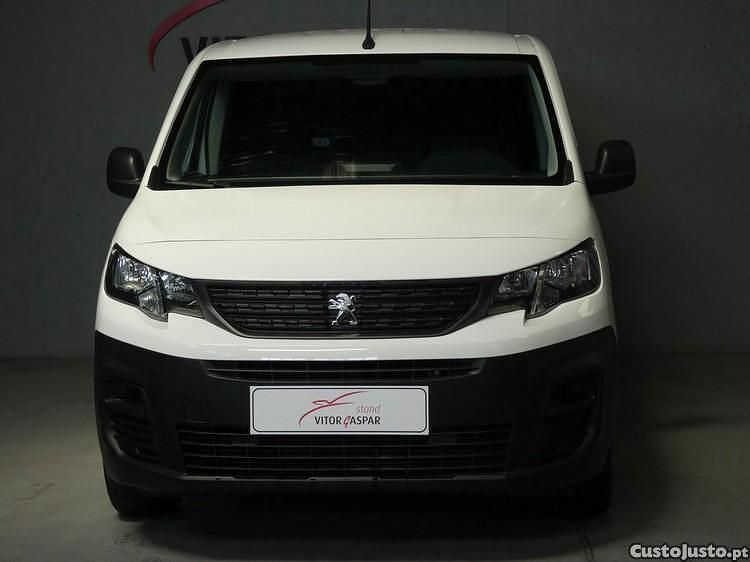 Branco Usado 2021 Peugeot Partner Monovolume | € 15.990 (Preço justo) - Imagem 1/1