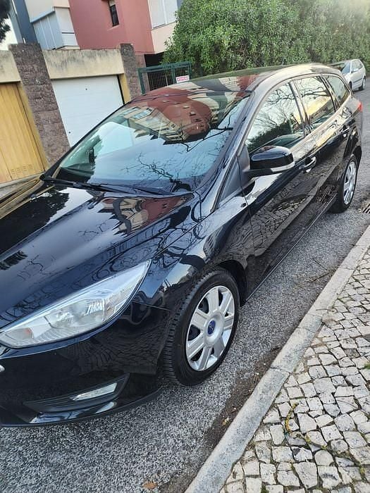 Usado Ford Focus 105 HP (77 kW) 2016 Sedan