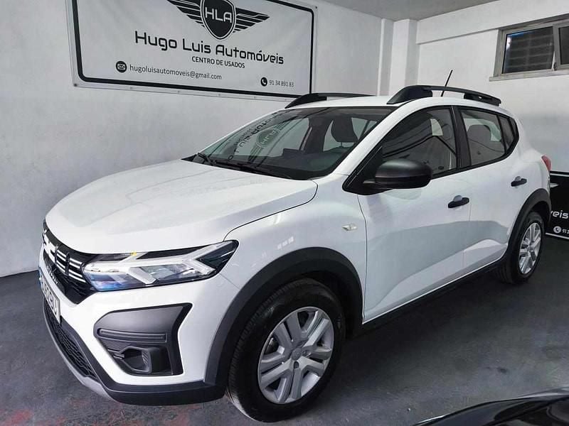 Branco Usado 2024 Dacia Sandero Citadino | € 15.990 (Super Preço) - Imagem 1/4
