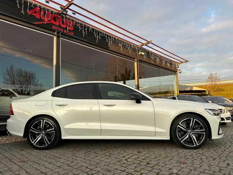 Usado Volvo S60 R-Design 392 HP (288 kW) 2020 Branco Sedan